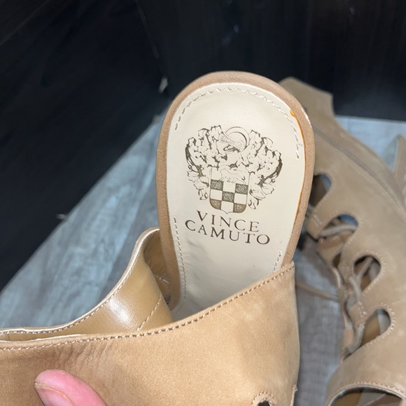 VINCE CAMUTO Caged Open Toe Booties - Picture 4 of 6